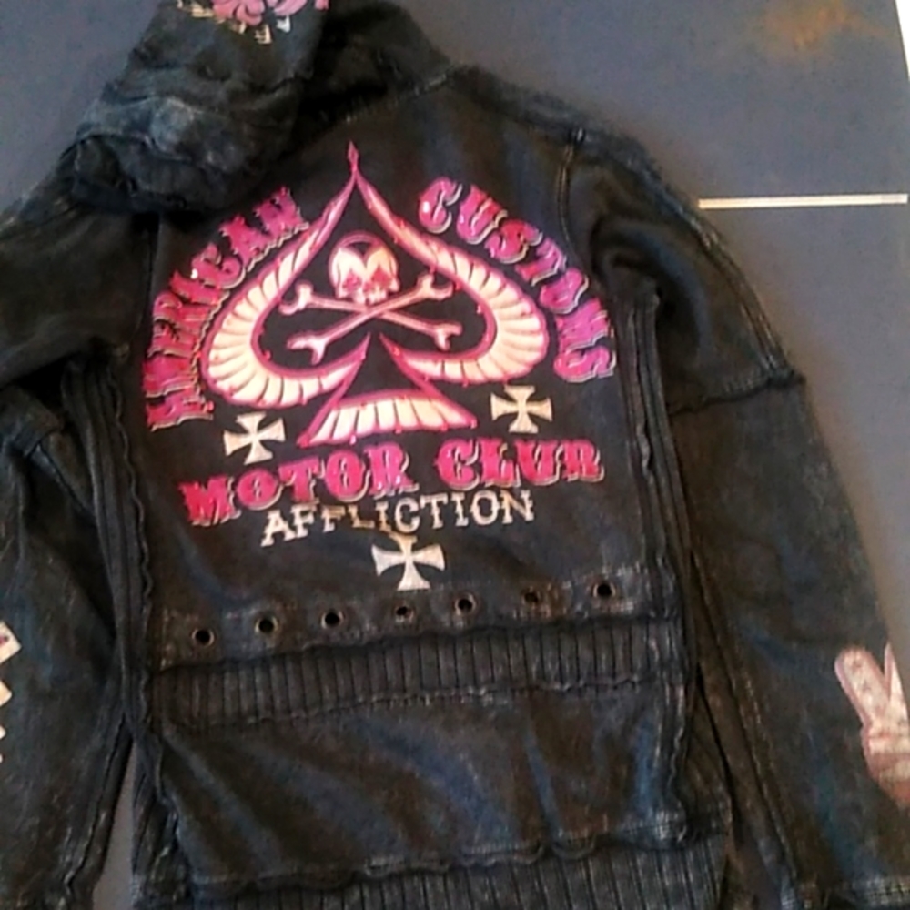 Affliction women's hoodie.Zip up.My opinion affliction runs small, fits like Sm